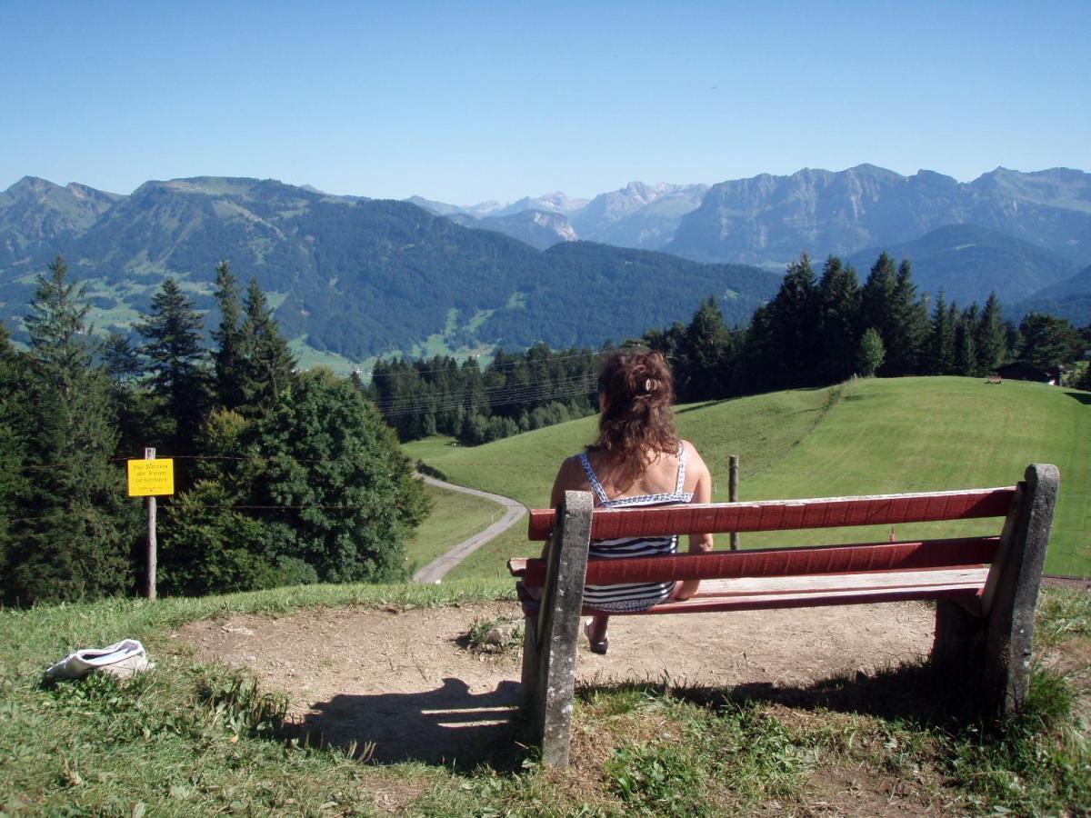 Alpengasthof Brueggele Hotell Alberschwende Exteriör bild