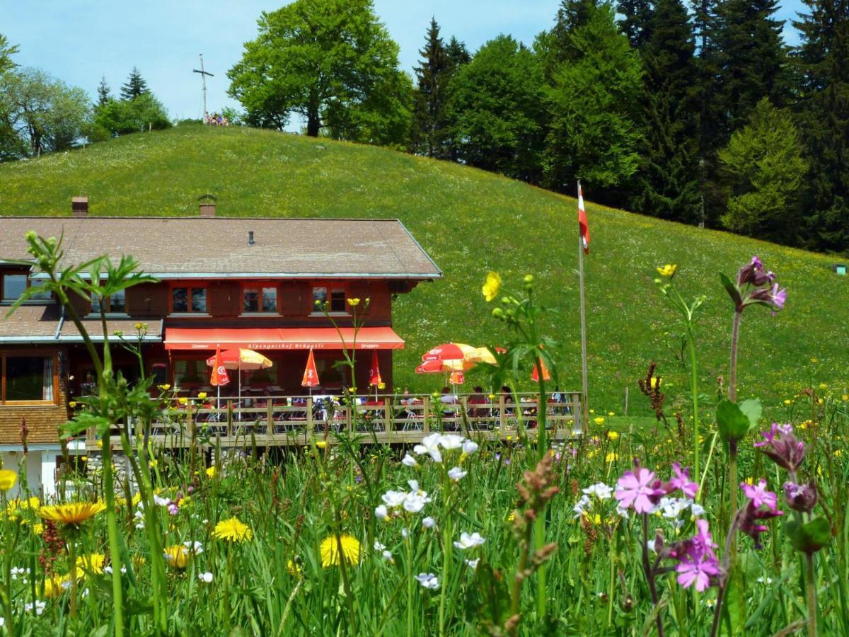 Alpengasthof Brueggele Hotell Alberschwende Exteriör bild